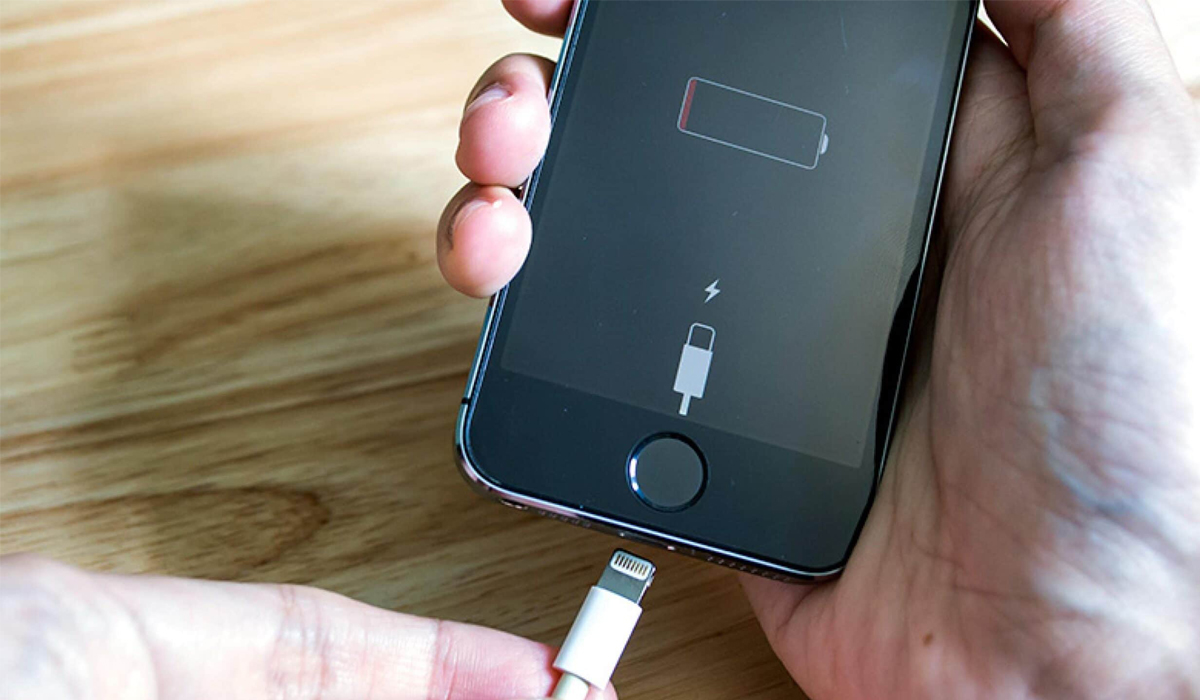 Lithium-Sulfur Battery Promises to Power a Phone for 5 Days